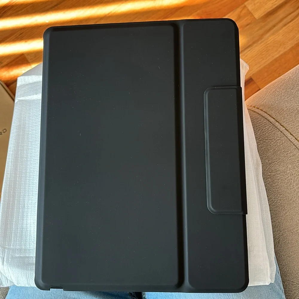 Sounwill iPad Pro 12.9 inch wireless keyboard case